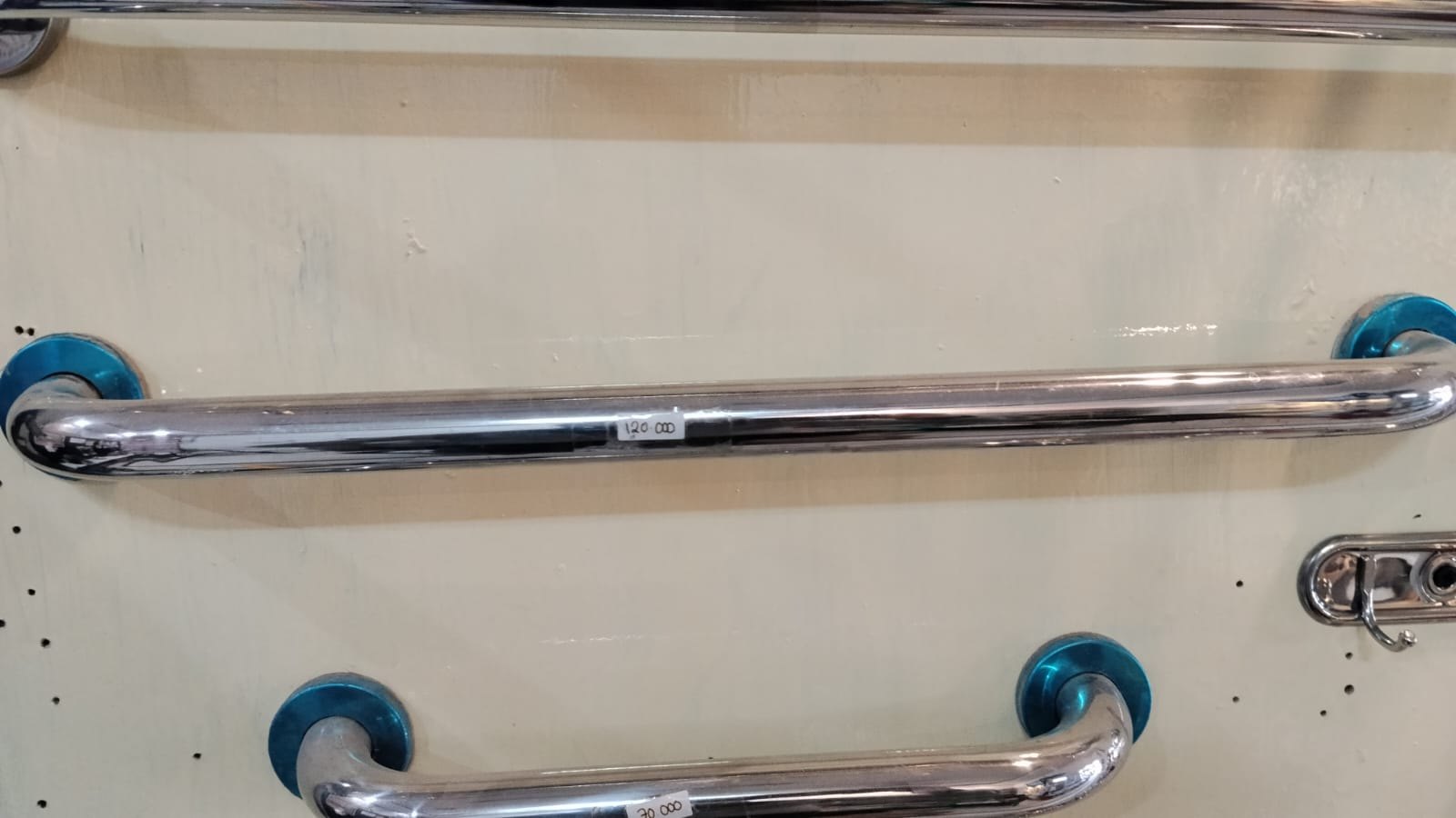 Handle Sedang foto 1