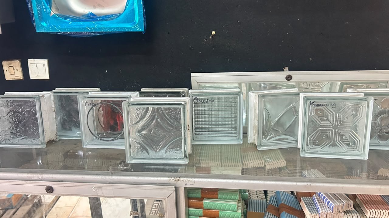 Kaca Blok foto 1