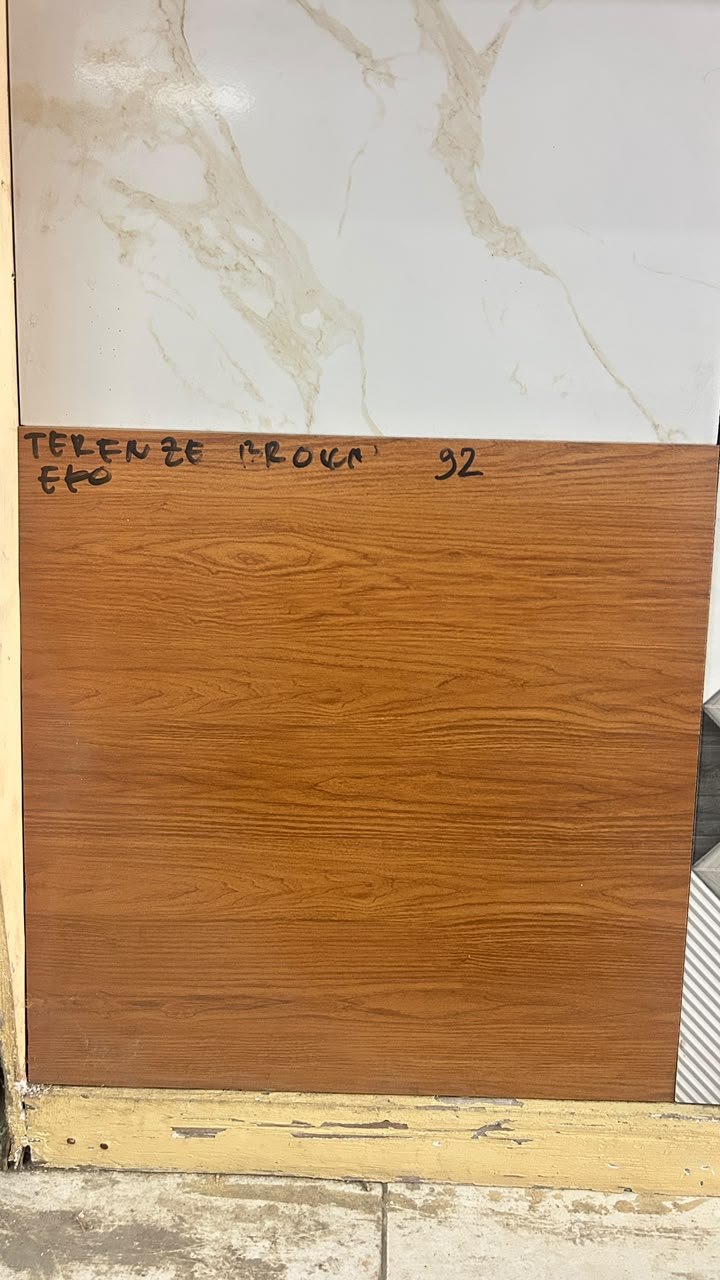 Terenze brown foto 1