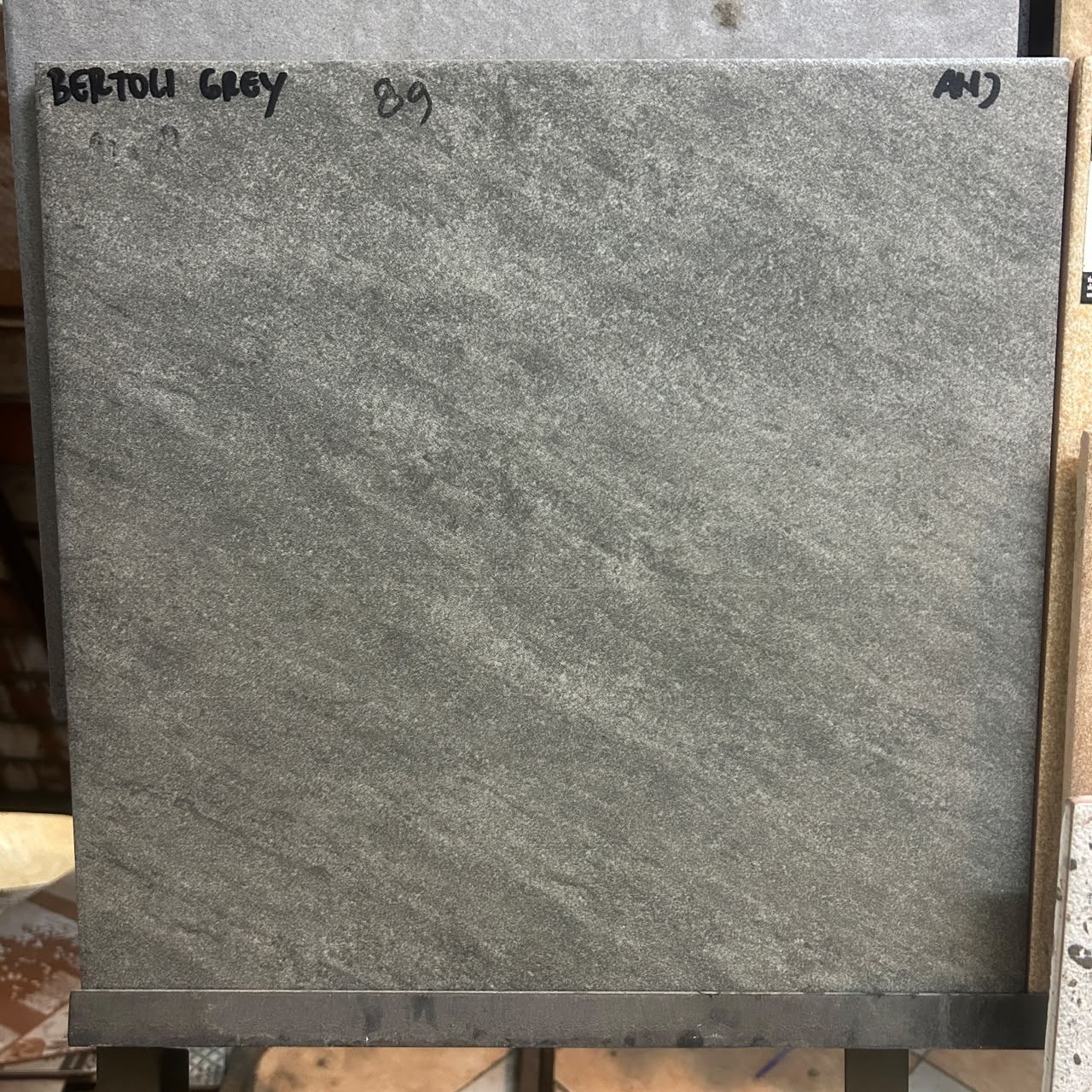Bertoli Grey 40x40 foto 1